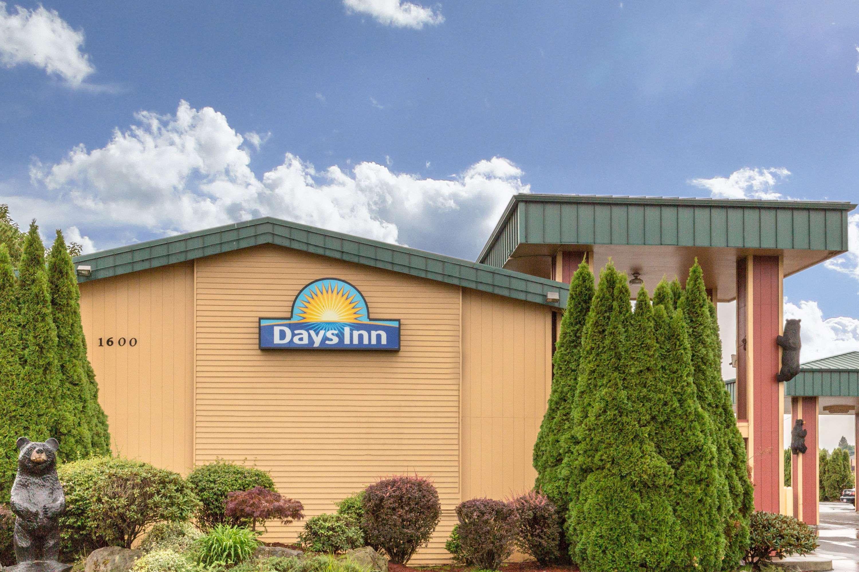 Days Inn By Wyndham Black Bear Salem Ngoại thất bức ảnh