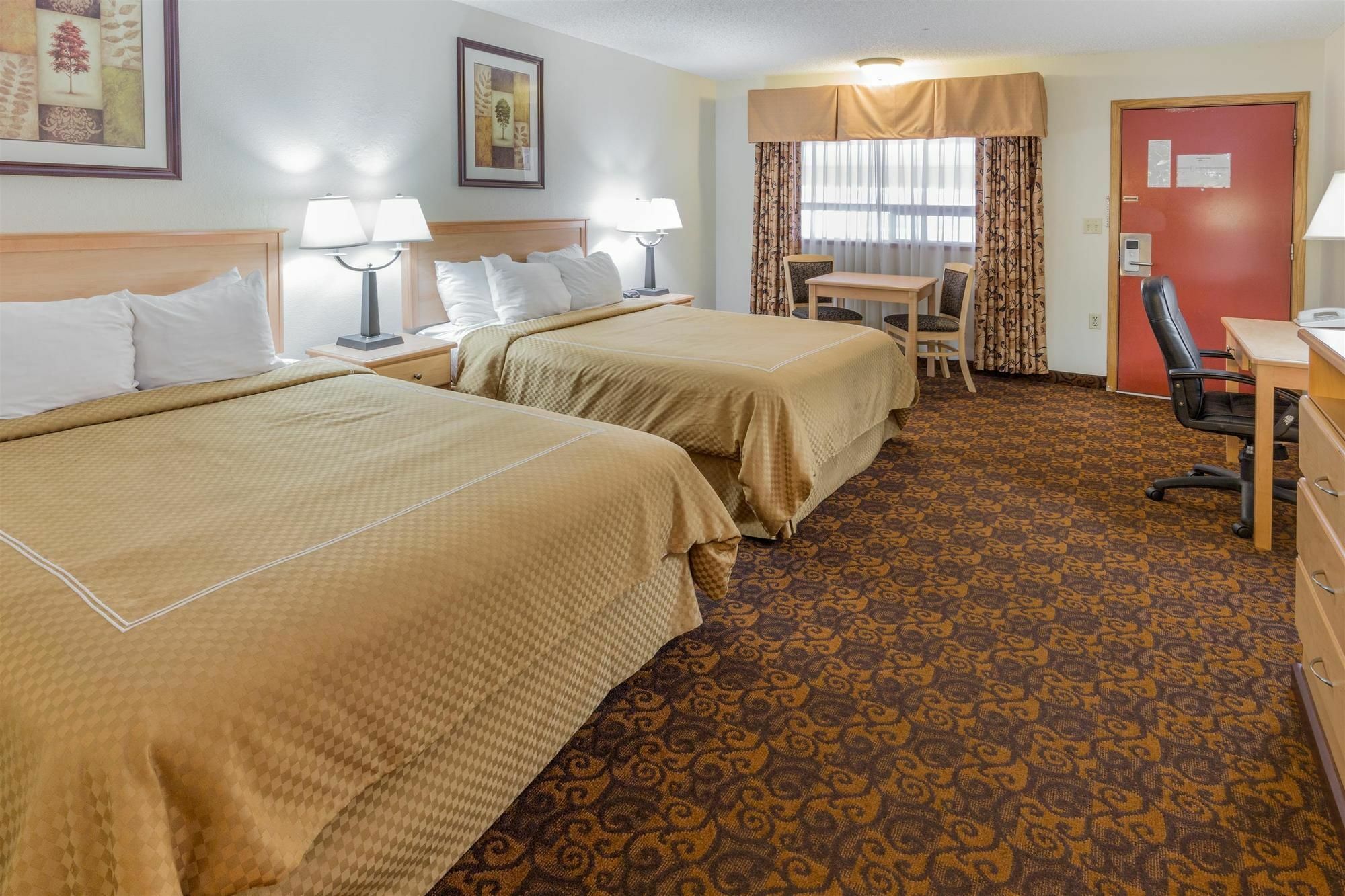 Days Inn By Wyndham Black Bear Salem Ngoại thất bức ảnh